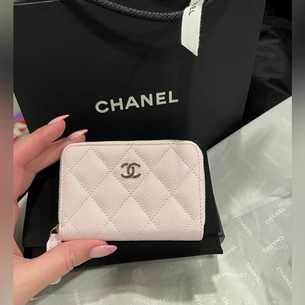 AUTHENTIC Chanel zip card holder
